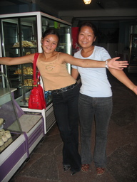 Samira and Kulpunai buy baklava
